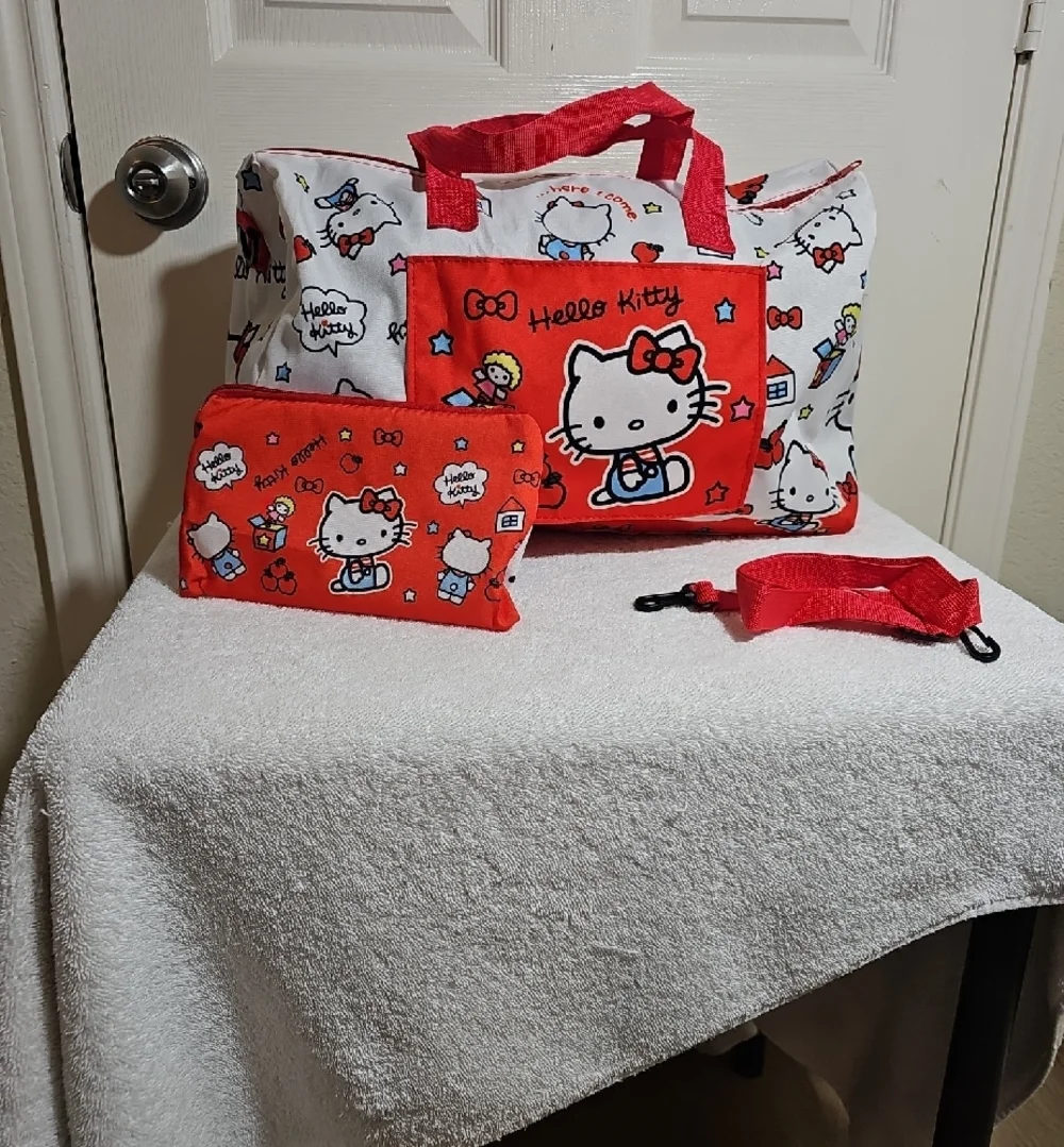 New Sanrio Genuine 2 Pcs Hello Kitty Foldable Duffle Bag and Pouch - Picture 4 of 13